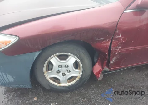 2003 Toyota Camry Le V6 z USA, uszkodzony, nr VIN 4T1BF32K03U041325